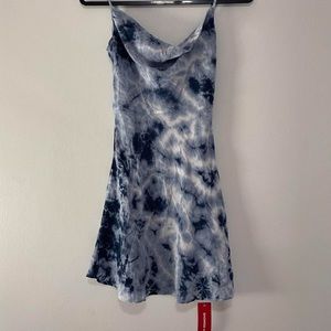 Réalisation par montague tripping dress NWT